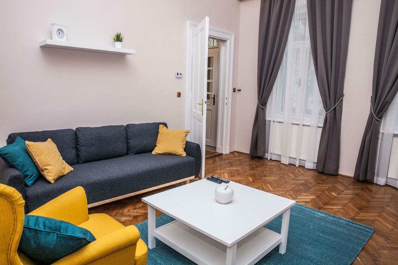 Fullmoon Apartments 1 세게드 외부 사진