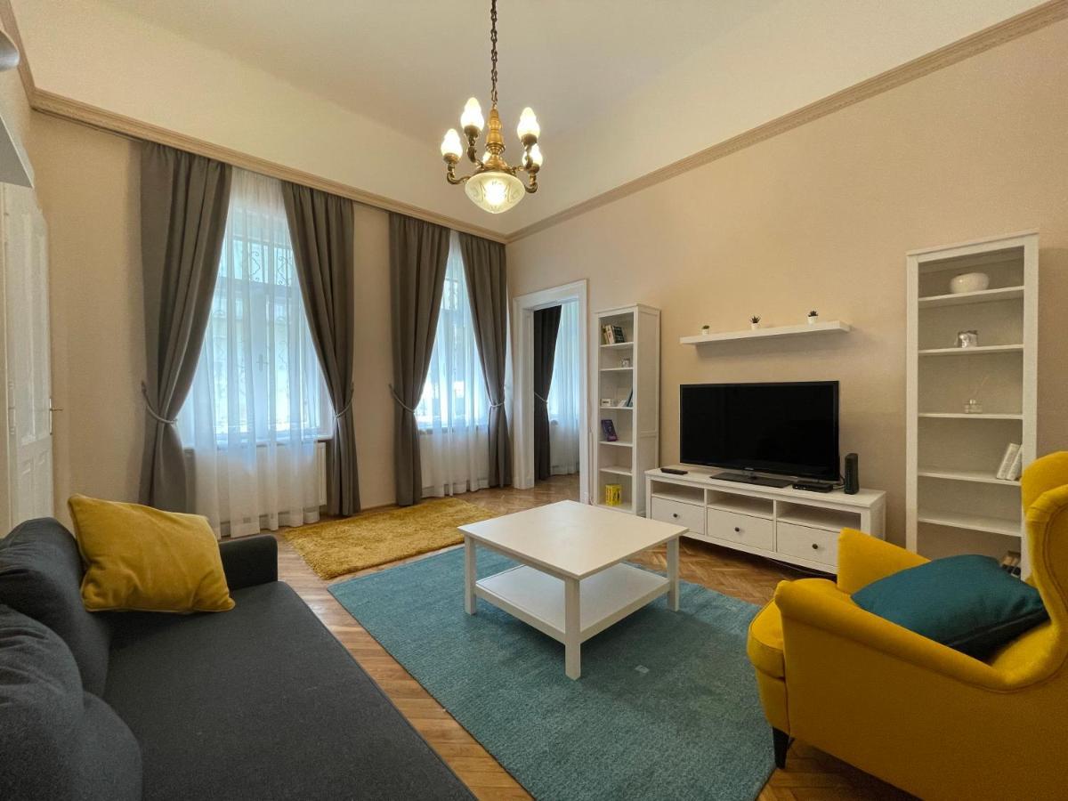 Fullmoon Apartments 1 세게드 외부 사진